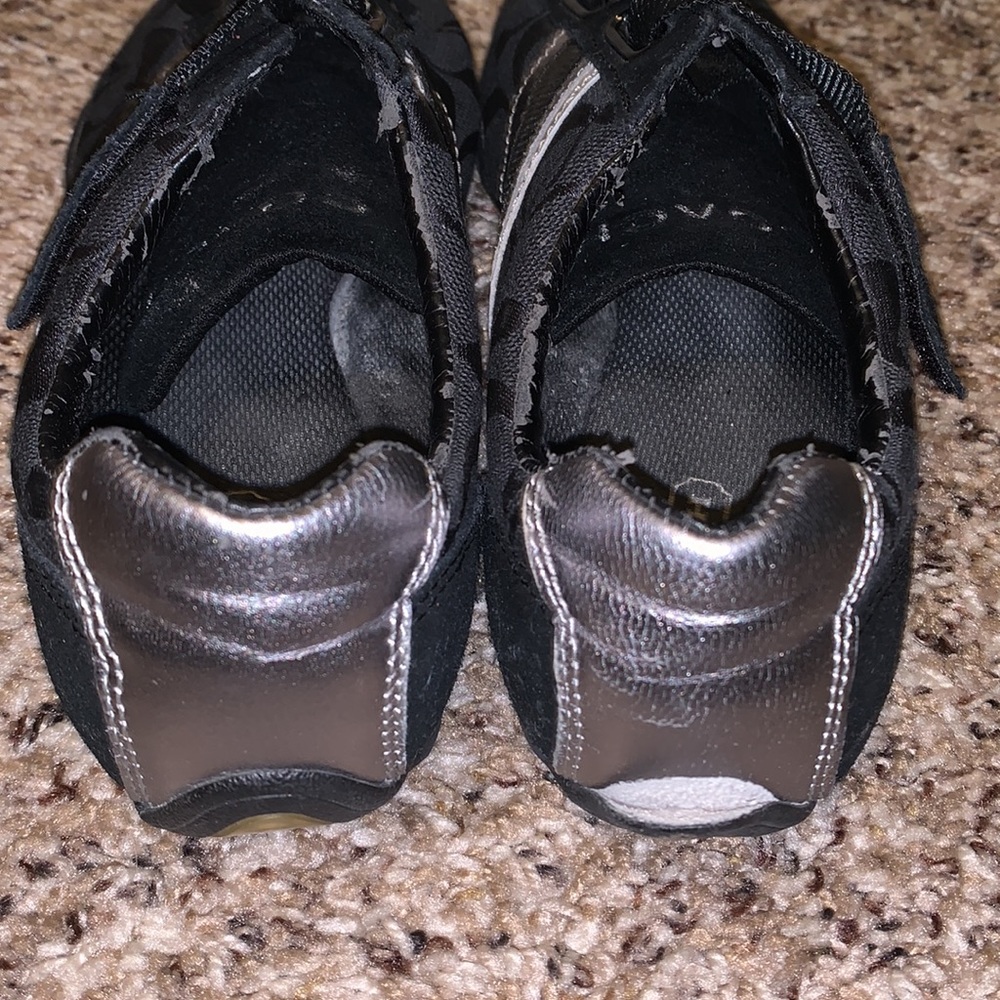 Coach shoes. - Picture 3 of 4